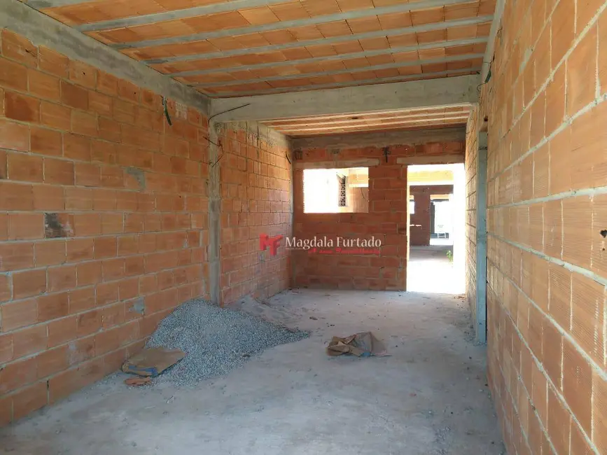 Foto 9 de Casa com 2 quartos à venda, 135m2 em Cabo Frio - RJ