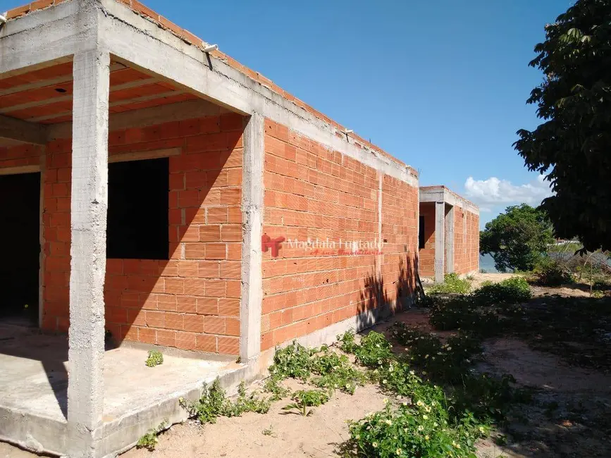 Foto 2 de Casa com 2 quartos à venda, 135m2 em Cabo Frio - RJ