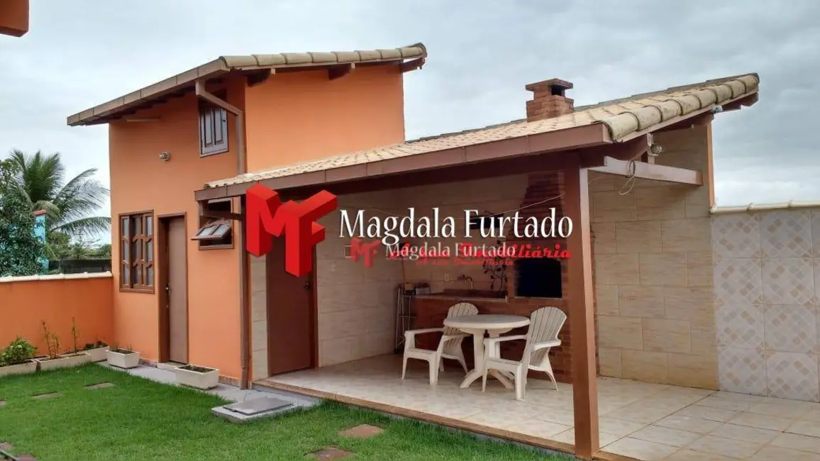 Foto 3 de Casa com 6 quartos à venda, 232m2 em Cabo Frio - RJ