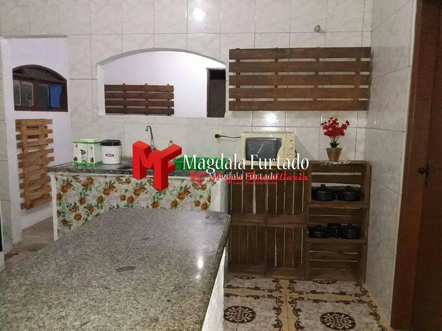 Foto 9 de Casa com 3 quartos à venda, 380m2 em Cabo Frio - RJ