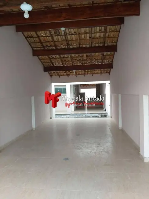 Casa com 3 quartos à venda, 225m2 em Casimiro De Abreu - RJ - imagem 2 Foto 2 de Casa com 3 quartos à venda, 225m2 em Casimiro De Abreu - RJ