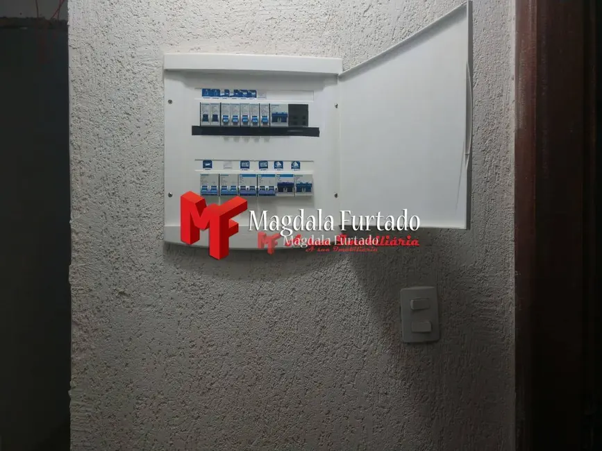 Casa com 5 quartos à venda, 162m2 em Cabo Frio - RJ - imagem 5 Foto 5 de Casa com 5 quartos à venda, 162m2 em Cabo Frio - RJ