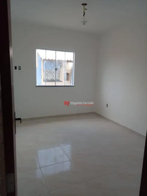 Foto 9 de Casa com 2 quartos à venda, 160m2 em Cabo Frio - RJ