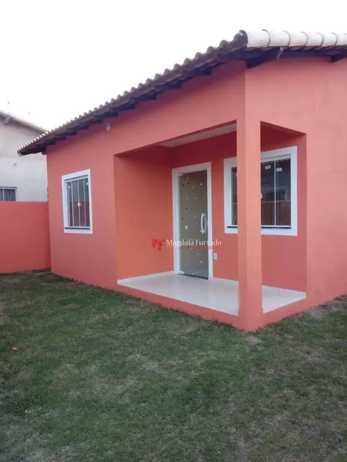 Foto 2 de Casa com 2 quartos à venda, 160m2 em Cabo Frio - RJ