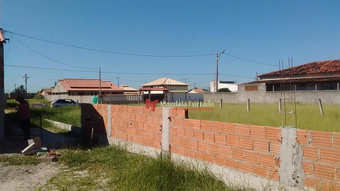 Foto 2 de Terreno / Lote à venda, 120m2 em Cabo Frio - RJ