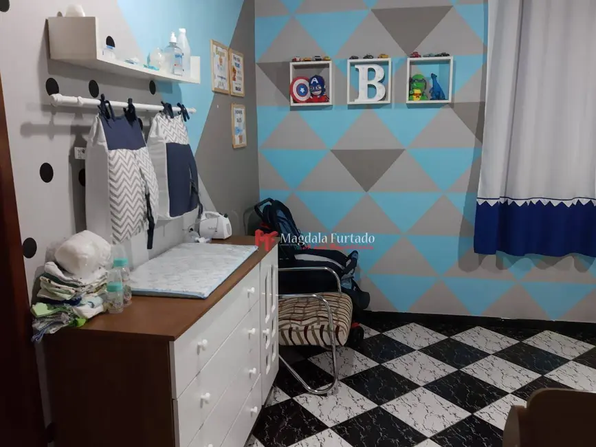 Casa com 3 quartos à venda, 200m2 em Cabo Frio - RJ - imagem 7 Foto 7 de Casa com 3 quartos à venda, 200m2 em Cabo Frio - RJ