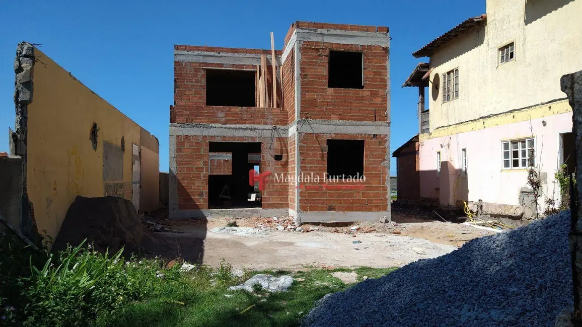 Casa com 3 quartos à venda, 210m2 em Cabo Frio - RJ - imagem 4 Foto 4 de Casa com 3 quartos à venda, 210m2 em Cabo Frio - RJ