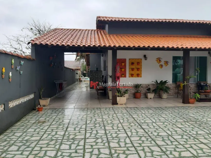 Casa com 3 quartos à venda, 600m2 em Verão Vermelho (Tamoios), Cabo Frio - RJ - imagem 2 Foto 2 de Casa com 3 quartos à venda, 600m2 em Verão Vermelho (Tamoios), Cabo Frio - RJ