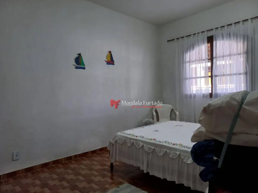 Foto 6 de Casa com 3 quartos à venda, 600m2 em Cabo Frio - RJ