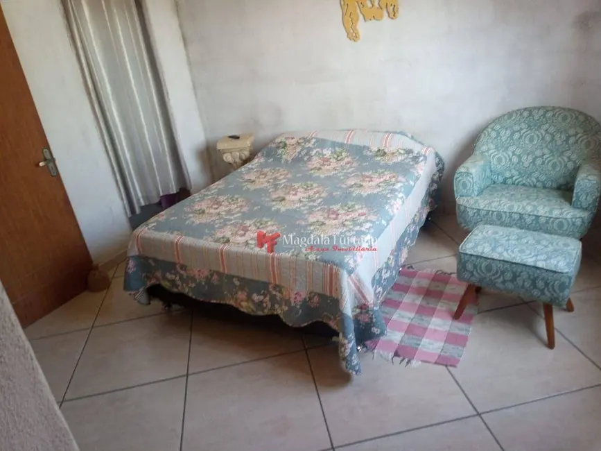 Foto 3 de Casa com 2 quartos à venda, 320m2 em Cabo Frio - RJ