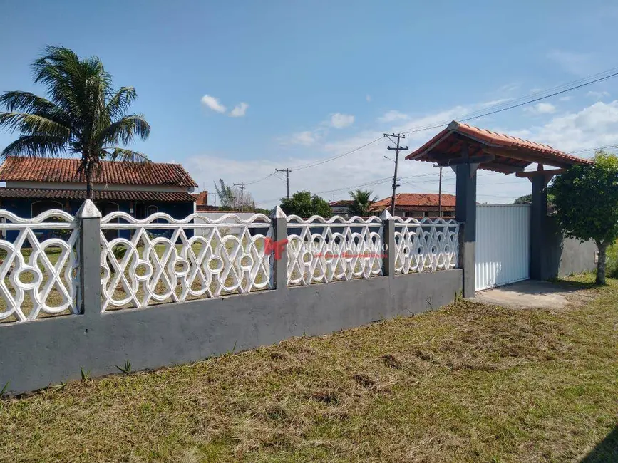 Foto 4 de Casa com 2 quartos à venda, 997m2 em Cabo Frio - RJ