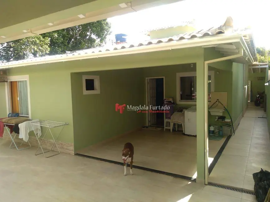Casa com 3 quartos à venda, 260m2 em Cabo Frio - RJ - imagem 3 Foto 3 de Casa com 3 quartos à venda, 260m2 em Cabo Frio - RJ