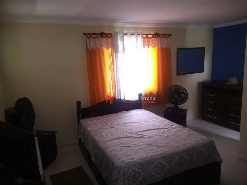 Casa com 3 quartos à venda, 260m2 em Cabo Frio - RJ - imagem 9 Foto 9 de Casa com 3 quartos à venda, 260m2 em Cabo Frio - RJ