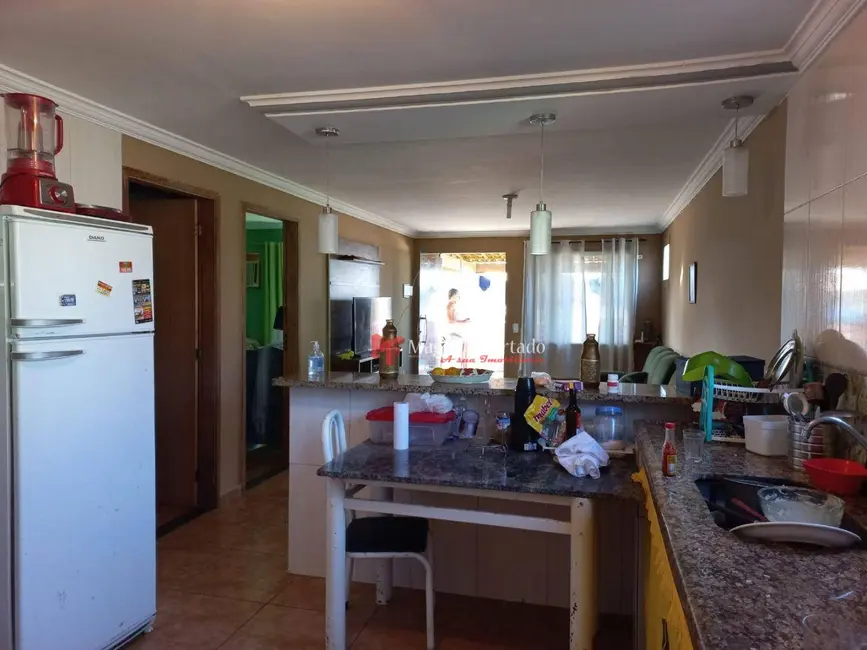 Foto 3 de Casa com 2 quartos à venda, 144m2 em Cabo Frio - RJ