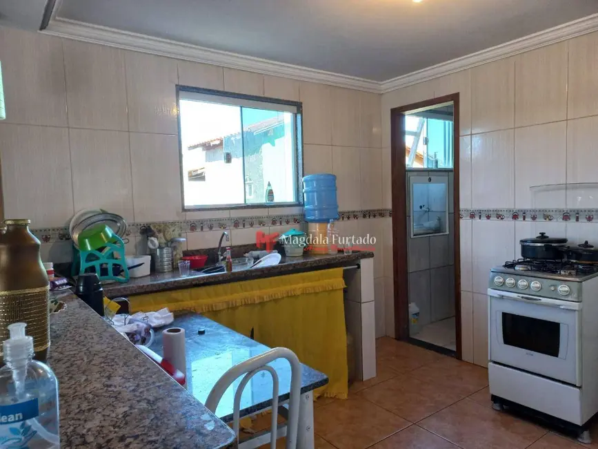 Foto 4 de Casa com 2 quartos à venda, 144m2 em Cabo Frio - RJ