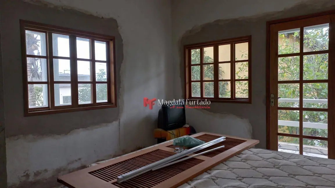 Foto 8 de Casa com 3 quartos à venda, 300m2 em Cabo Frio - RJ