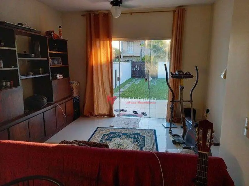 Casa com 2 quartos à venda, 180m2 em Cabo Frio - RJ - imagem 4 Foto 4 de Casa com 2 quartos à venda, 180m2 em Cabo Frio - RJ
