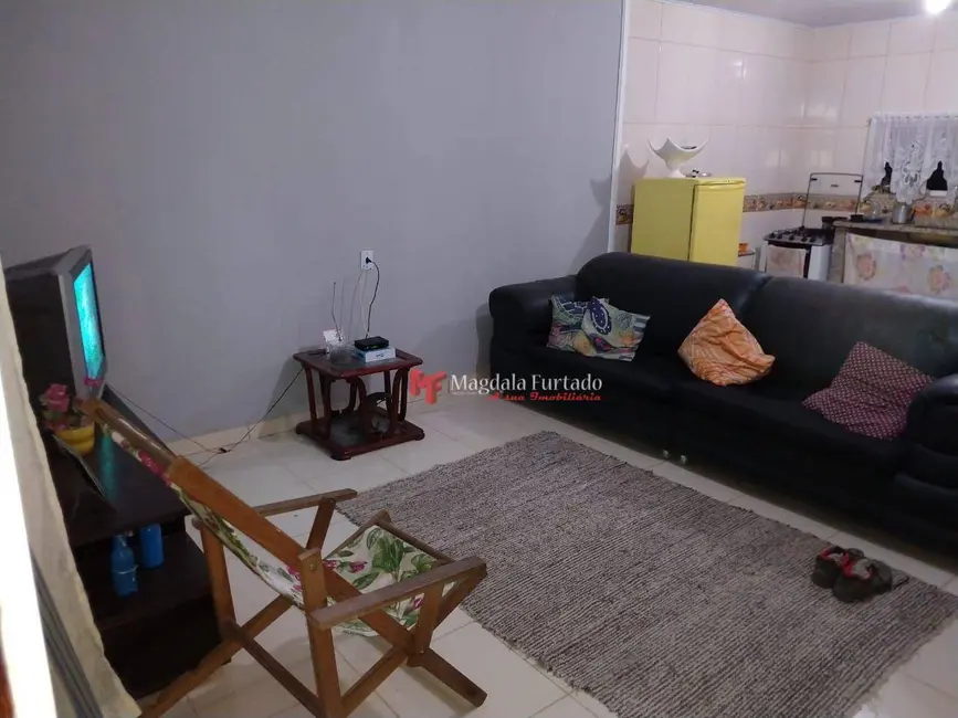 Casa com 2 quartos à venda, 180m2 em Botafogo, Cabo Frio - RJ - imagem 2 Foto 2 de Casa com 2 quartos à venda, 180m2 em Botafogo, Cabo Frio - RJ