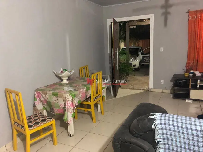 Casa com 2 quartos à venda, 180m2 em Botafogo, Cabo Frio - RJ - imagem 9 Foto 9 de Casa com 2 quartos à venda, 180m2 em Botafogo, Cabo Frio - RJ