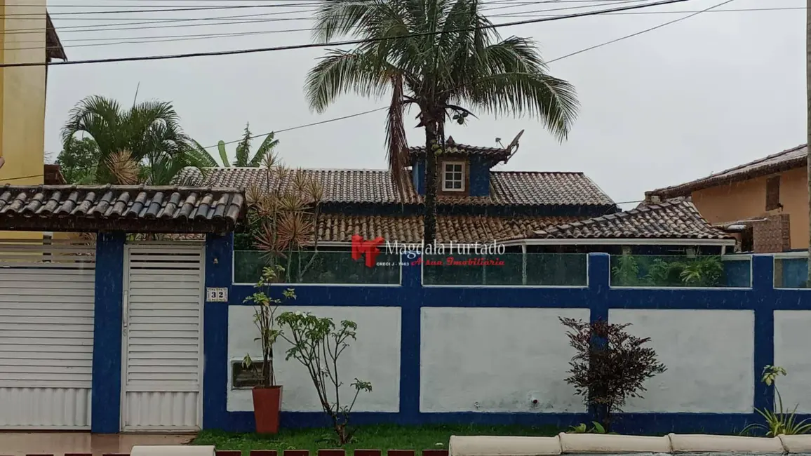 Foto 1 de Casa com 2 quartos à venda, 360m2 em Cabo Frio - RJ