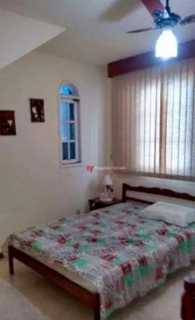 Foto 6 de Casa com 5 quartos à venda, 360m2 em Cabo Frio - RJ