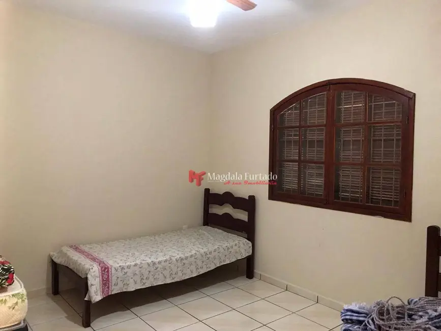 Foto 5 de Casa com 3 quartos à venda, 360m2 em Cabo Frio - RJ