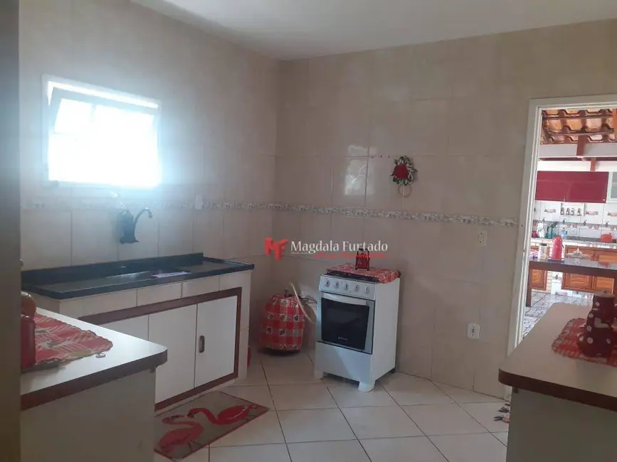 Foto 2 de Casa com 2 quartos à venda, 200m2 em Cabo Frio - RJ