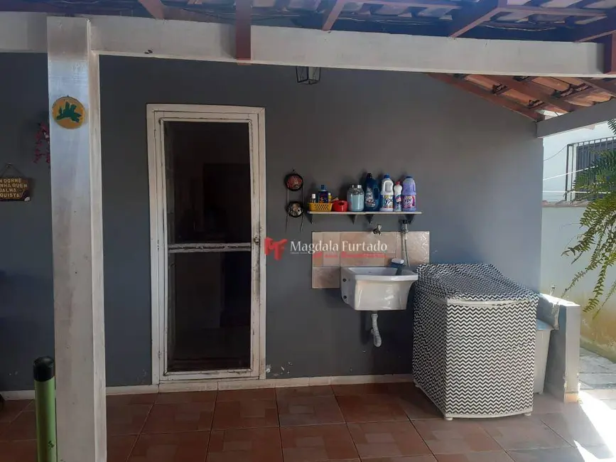 Foto 4 de Casa com 2 quartos à venda, 200m2 em Cabo Frio - RJ