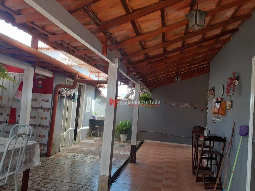 Foto 5 de Casa com 2 quartos à venda, 200m2 em Cabo Frio - RJ