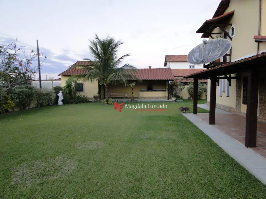Foto 2 de Casa com 7 quartos à venda, 360m2 em Cabo Frio - RJ