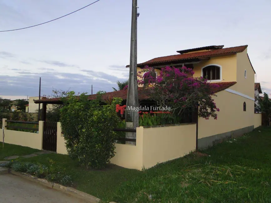 Foto 1 de Casa com 7 quartos à venda, 360m2 em Cabo Frio - RJ