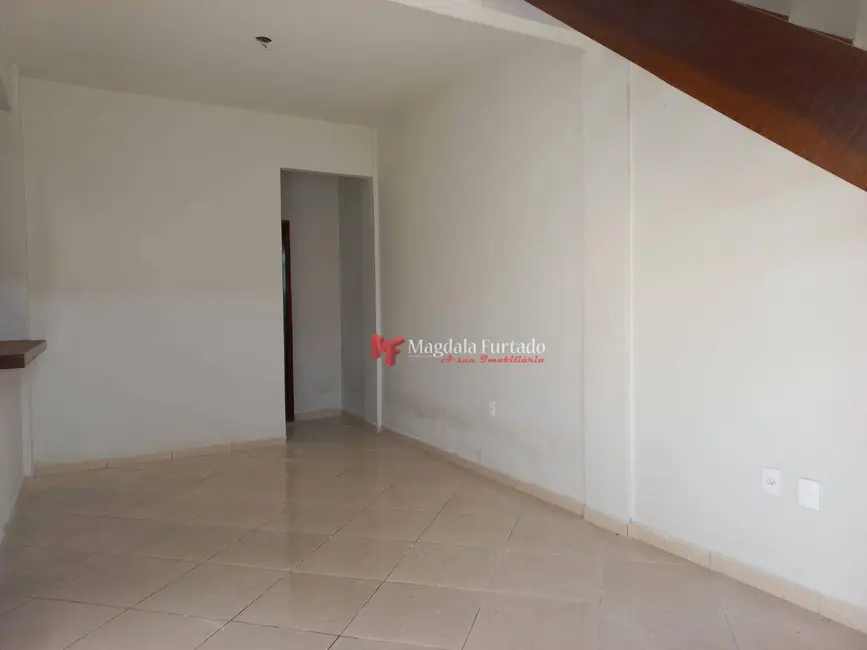 Foto 2 de Casa com 3 quartos à venda, 80m2 em Cabo Frio - RJ