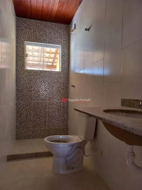 Foto 3 de Casa com 3 quartos à venda, 180m2 em Cabo Frio - RJ