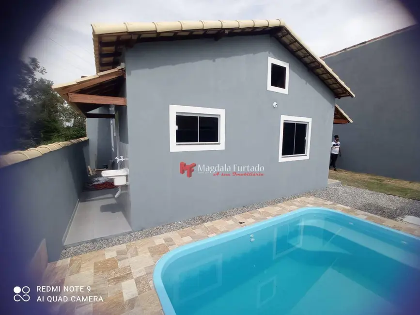 Foto 2 de Casa com 2 quartos à venda, 135m2 em Cabo Frio - RJ