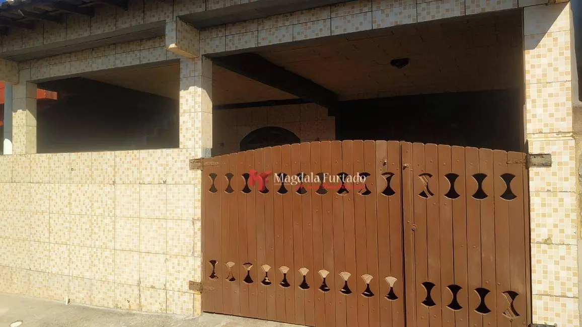 Casa com 2 quartos à venda, 138m2 em Cabo Frio - RJ - imagem 2 Foto 2 de Casa com 2 quartos à venda, 138m2 em Cabo Frio - RJ