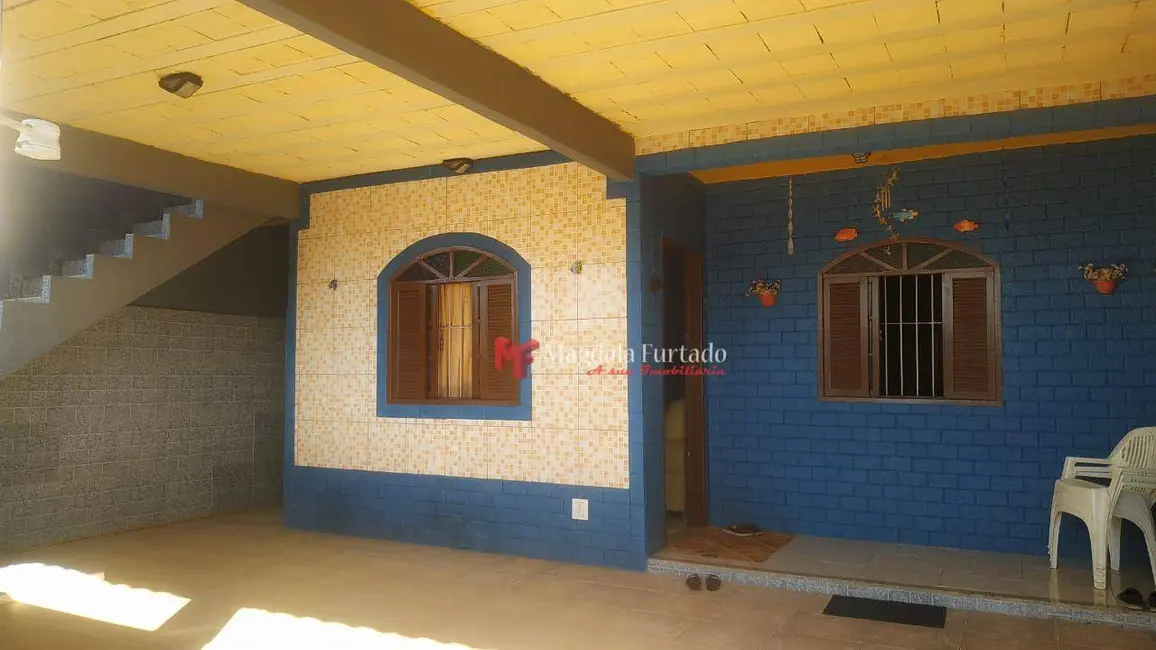 Casa com 2 quartos à venda, 138m2 em Cabo Frio - RJ - imagem 1 Foto 1 de Casa com 2 quartos à venda, 138m2 em Cabo Frio - RJ