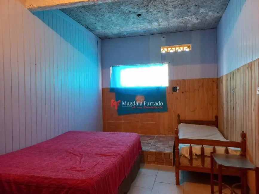 Foto 2 de Casa com 5 quartos à venda, 150m2 em Cabo Frio - RJ