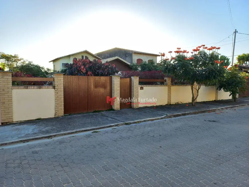 Foto 1 de Casa com 4 quartos à venda, 480m2 em Cabo Frio - RJ