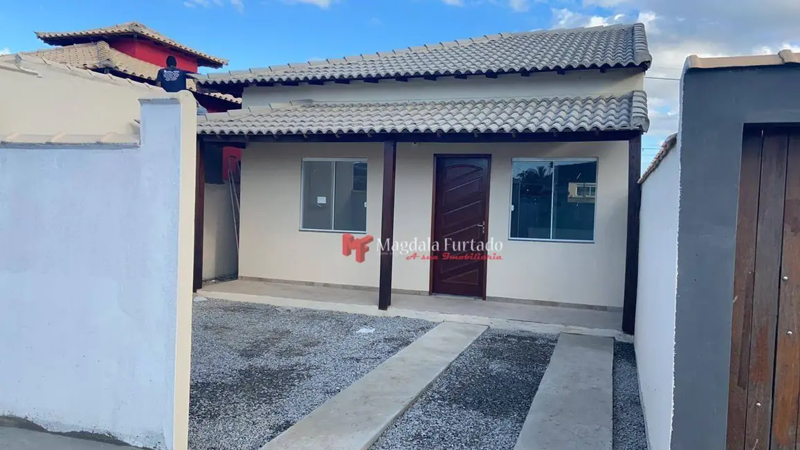 Foto 1 de Casa com 2 quartos à venda, 100m2 em Cabo Frio - RJ