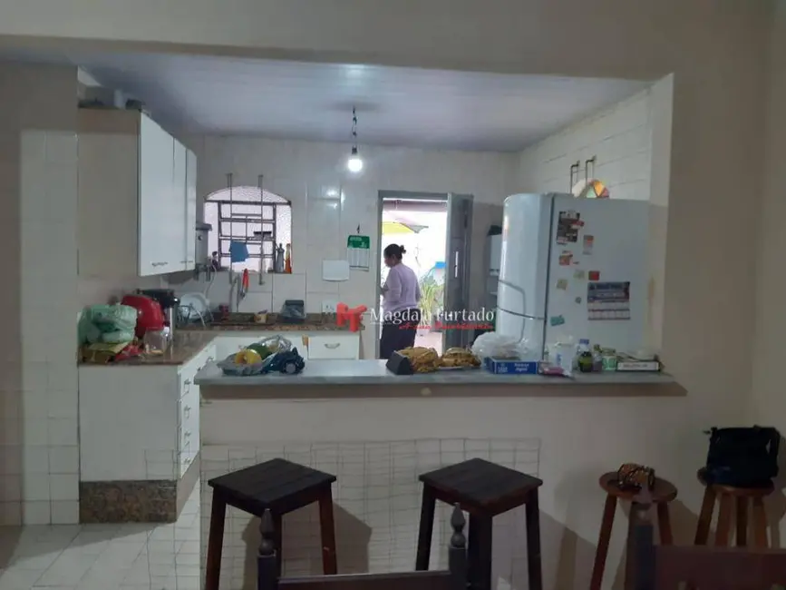 Foto 4 de Casa com 3 quartos à venda, 300m2 em Braga, Cabo Frio - RJ