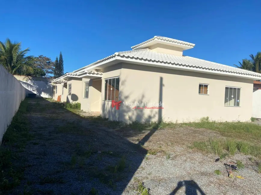 Foto 3 de Casa com 2 quartos à venda, 190m2 em Cabo Frio - RJ