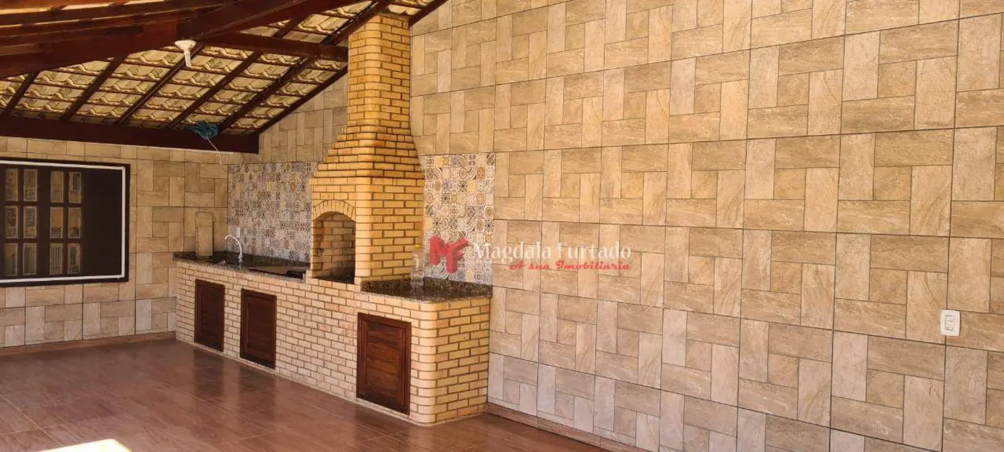 Foto 3 de Casa com 3 quartos à venda, 300m2 em Cabo Frio - RJ