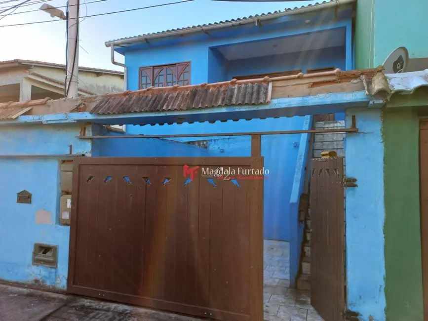 Foto 2 de Casa com 2 quartos à venda, 200m2 em Cabo Frio - RJ