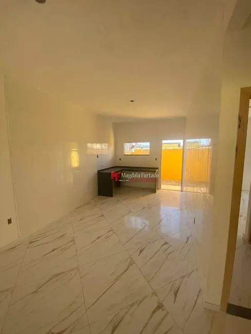 Foto 5 de Casa com 2 quartos à venda, 220m2 em Cabo Frio - RJ