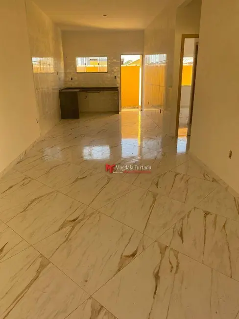 Foto 4 de Casa com 2 quartos à venda, 220m2 em Cabo Frio - RJ