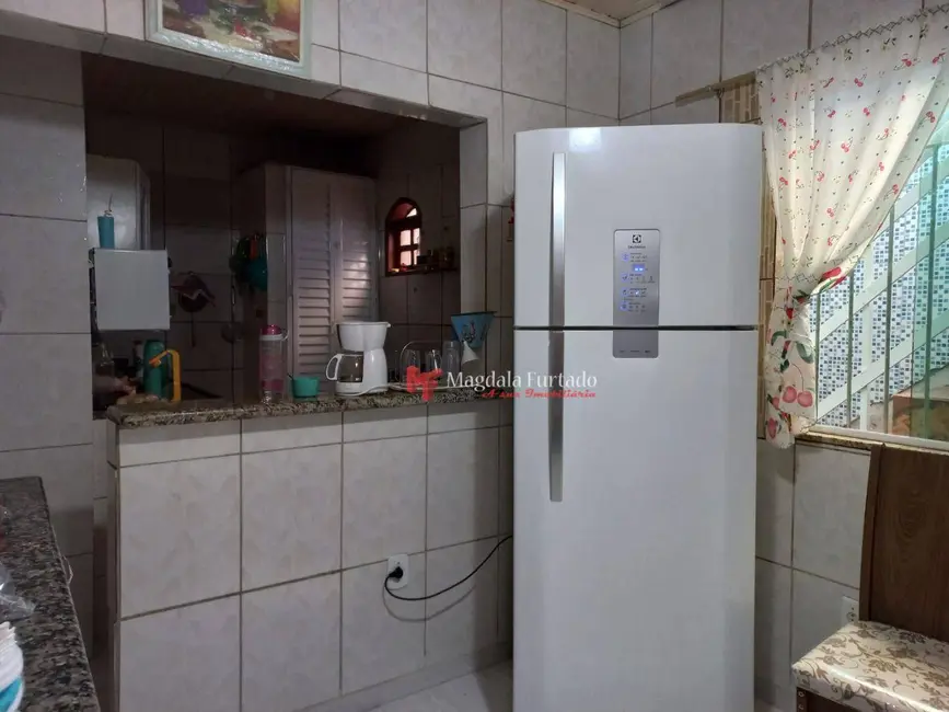 Foto 8 de Casa com 2 quartos à venda, 97m2 em Cabo Frio - RJ