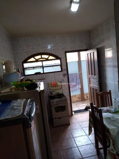 Casa com 3 quartos à venda, 180m2 em Aquarius (Tamoios), Cabo Frio - RJ - imagem 4 Foto 4 de Casa com 3 quartos à venda, 180m2 em Aquarius (Tamoios), Cabo Frio - RJ