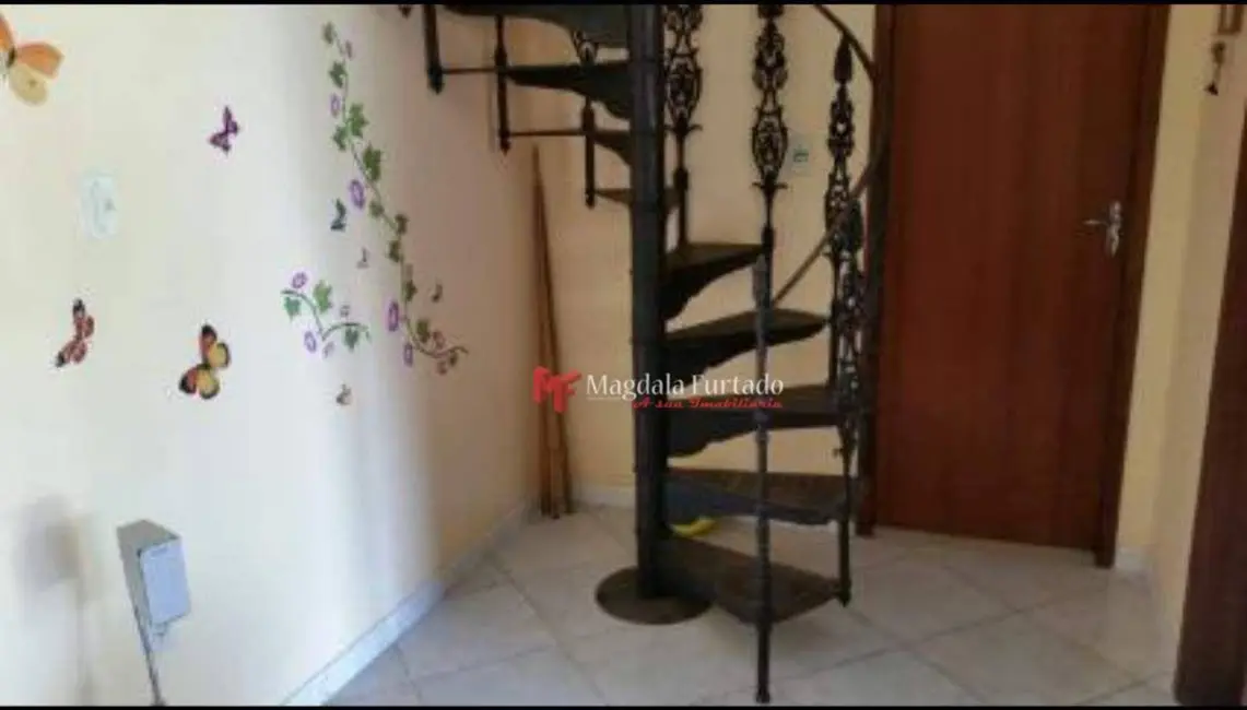 Foto 4 de Casa com 3 quartos à venda, 360m2 em Cabo Frio - RJ