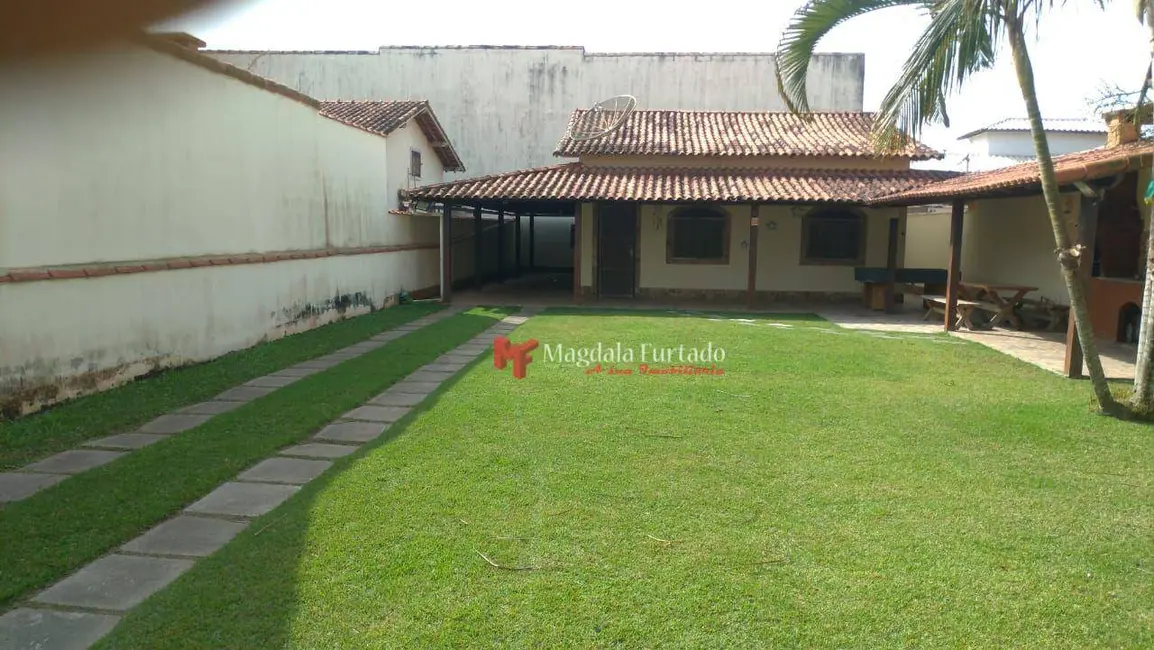 Foto 1 de Casa com 2 quartos à venda, 360m2 em Cabo Frio - RJ