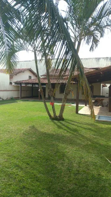 Foto 9 de Casa com 2 quartos à venda, 360m2 em Cabo Frio - RJ